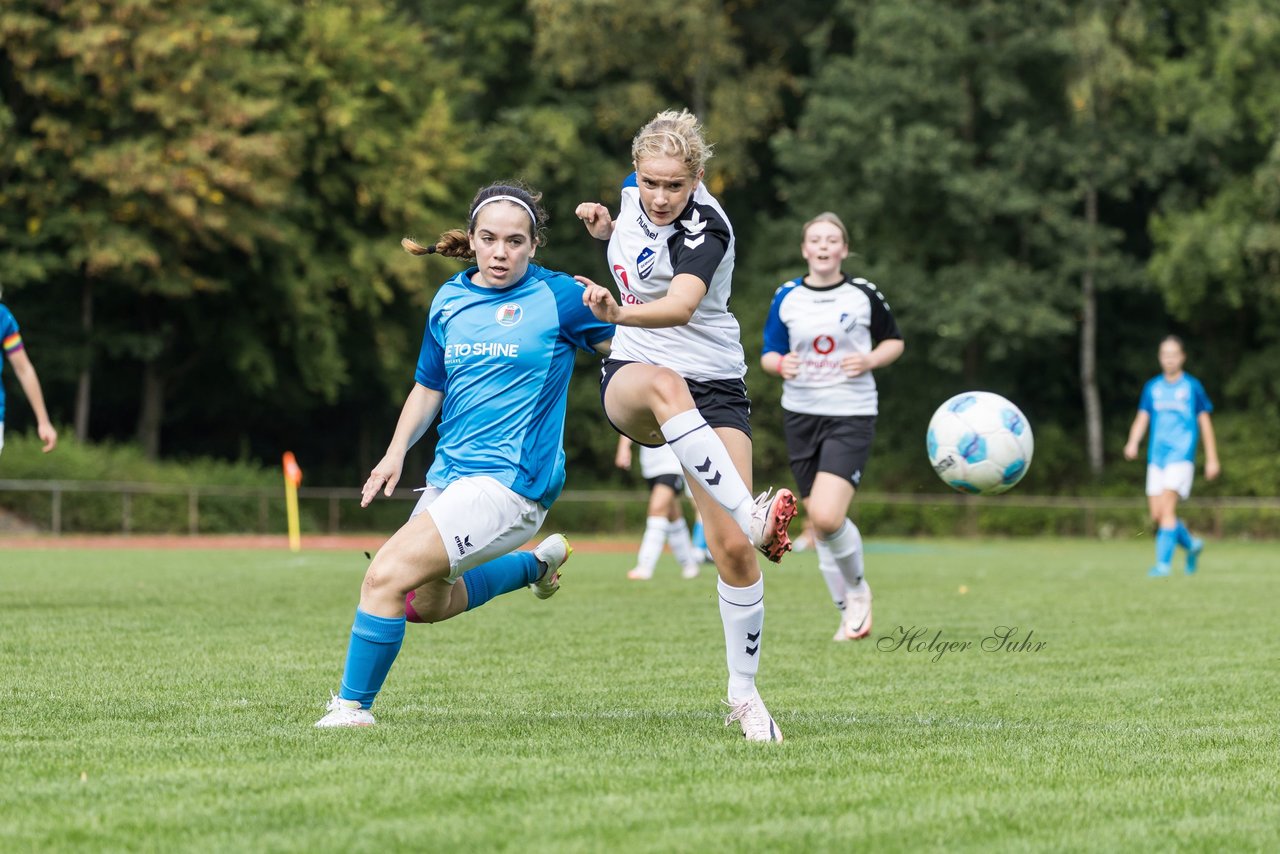 Bild 164 - wBJ VfL Pinneberg - Germania Schnelsen : Ergebnis: 15:1